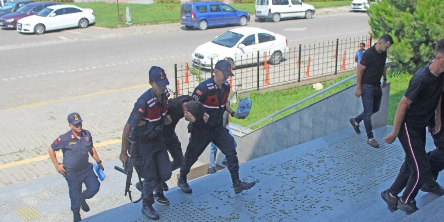 Motosiklet hırsızları adliyede