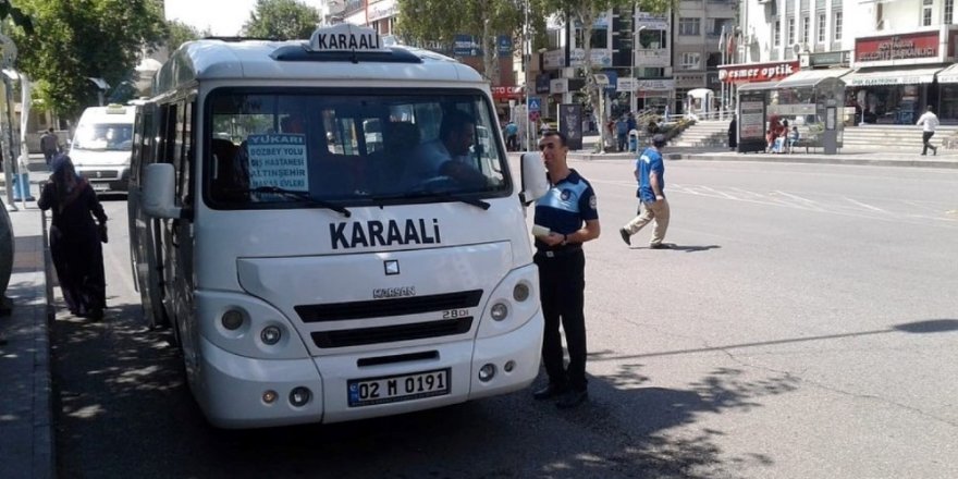 Zabıta şehir içi minibüsleri denetledi