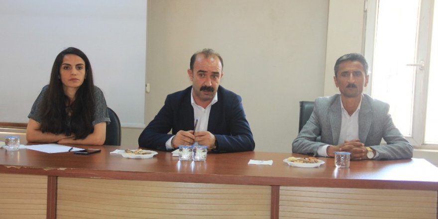Hakkari’de muhtarlar toplantısı