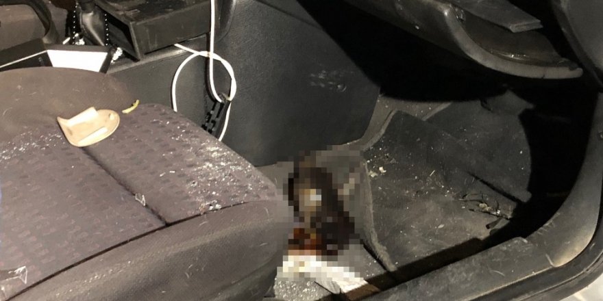 Başkent’te otomobil park halindeki kamyona arkadan çarptı: 1’i asker 3 yaralı