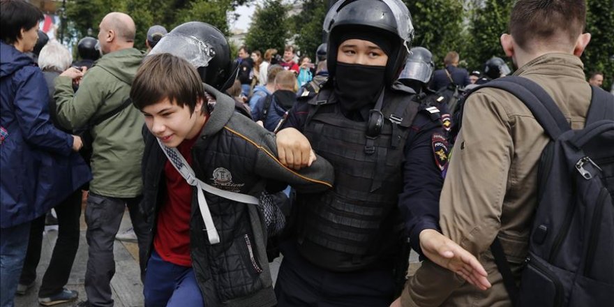 Moscow courts begin hearing cases against protesters