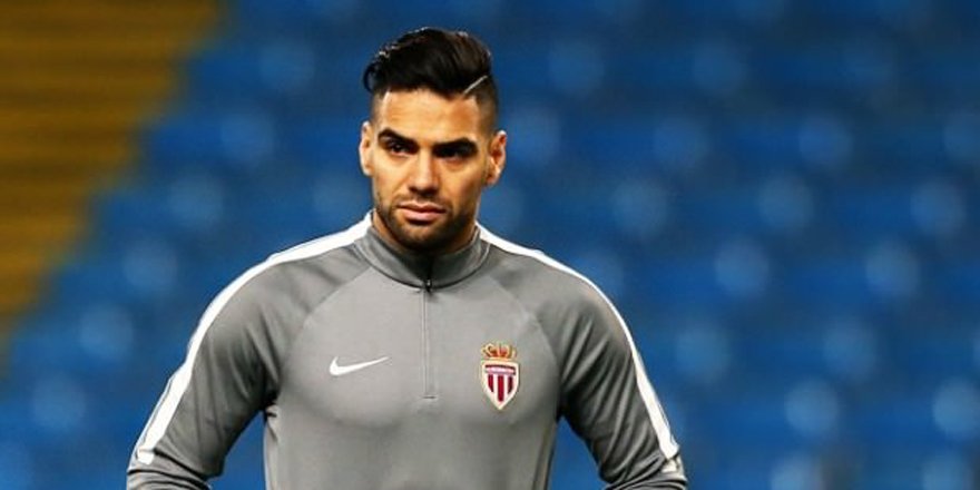 Falcao'dan yeni açıklama! "Galatasaray'a imza atmadım"