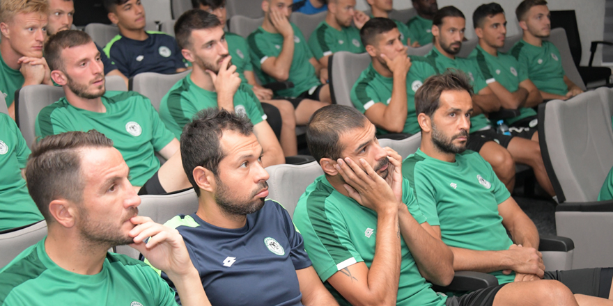Yeni kurallar Konyaspor’a anlatıldı