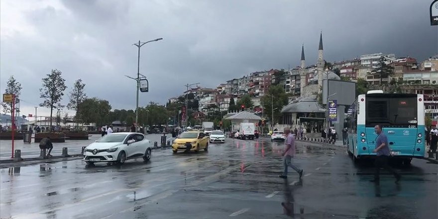 İstanbul'da yağış yer yer etkili oluyor