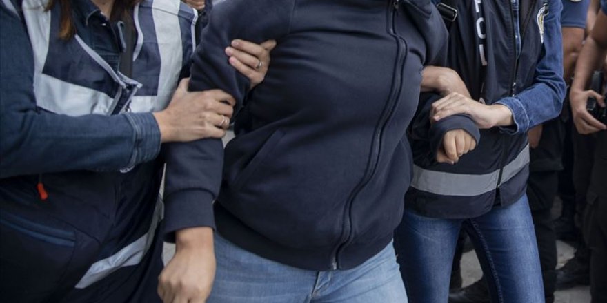 Belediyede PKK adına faaliyet yürüten 9 kişi gözaltına alındı