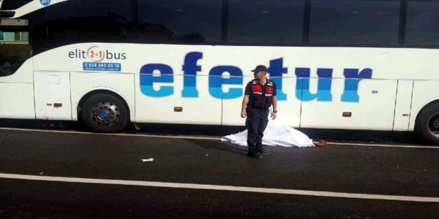 Yolcu otobüsünün çarptığı yaya öldü