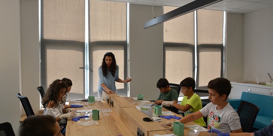 Samsun Teknopark’ta çocuklar bilimle coştu