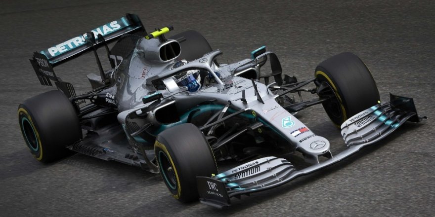 F1 İspanya Grand Prix'sini yine Hamilton kazandı