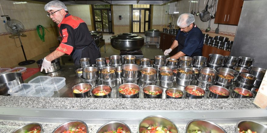 Karatay Belediyesinden 90 bin vatandaşa aşevi hizmeti