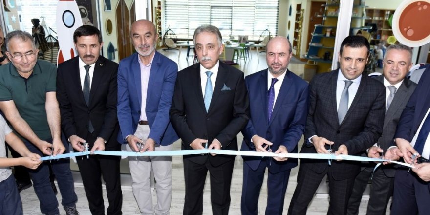 Konya’nın ilk çocuk kütüphanesi Selçuklu’da açıldı