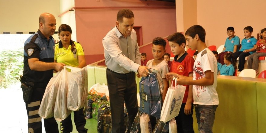 Ceyhan polisinden örnek davranış
