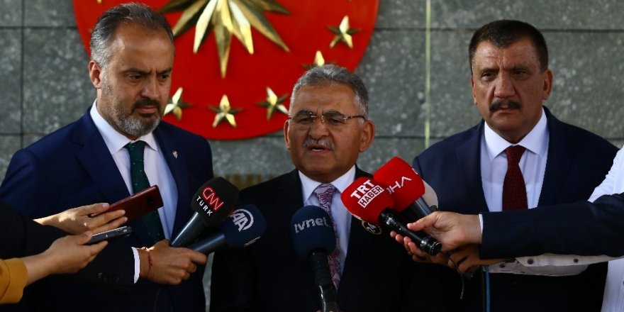 Külliye’deki toplantıya ilişkin belediye başkanlarından açıklama