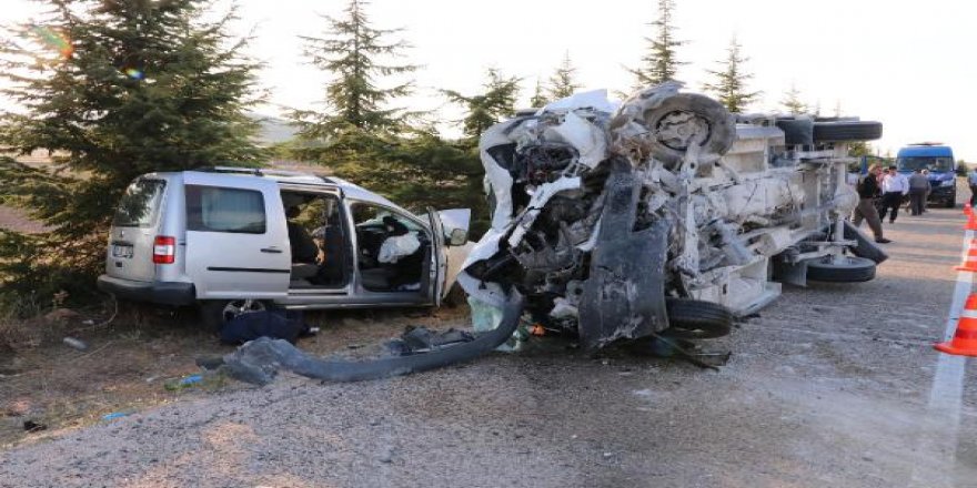 Eskişehir'de kaza: 2 ölü, 2 yaralı