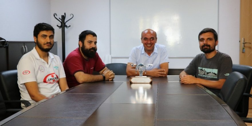 Grizu 263, Türksat model uydu yarışması birincisi