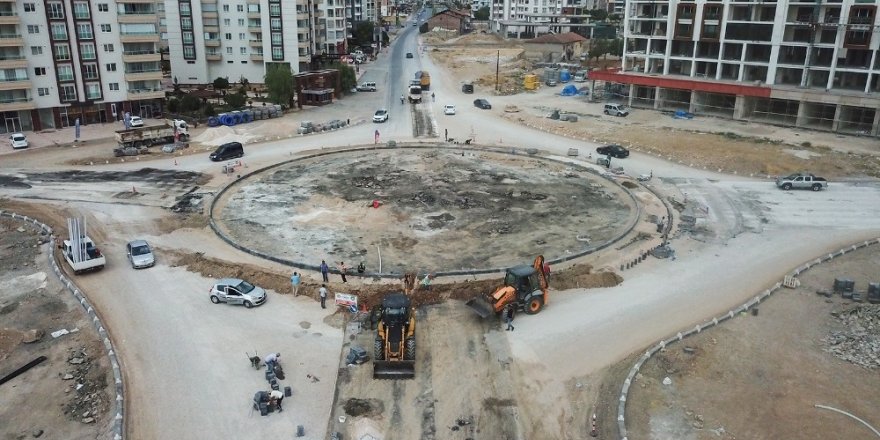 Güngör caddesinde kavşak düzenleme çalışması sürüyor