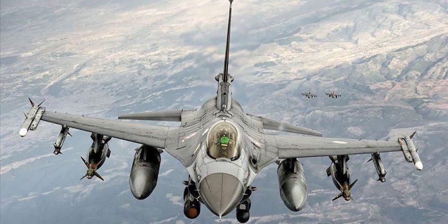 Deux F-16 turcs survolent l'espace aérien syrien