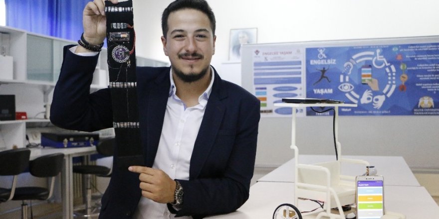 Güneş enerjisiyle çalışan, gözle kontrol edilebilen tekerlekli sandalye