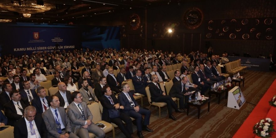 Siber güvenlik sektörü ‘Kamu Milli Siber Güvenlik’ Zirvesi’nde bir araya geldi