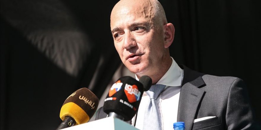 Jeff Bezos, le fondateur d'Amazon, à Istanbul pour les commémorations de Jamal Khashoggi