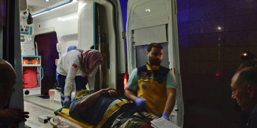 Freni patlayan tırdan atlayan sürücü ölümde kurtuldu