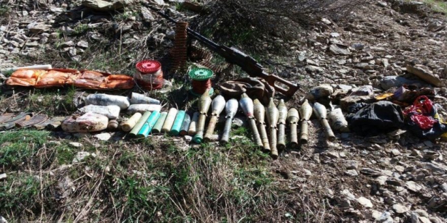 Hakkari'de PKK sığınağında patlayıcı düzenekleri ele geçirildi