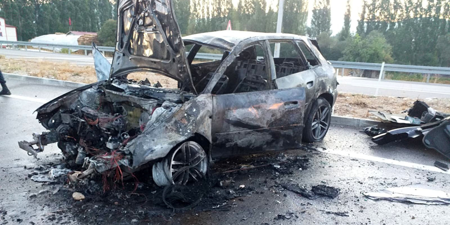Konya’da devrilen otomobil alev aldı: 1 yaralı