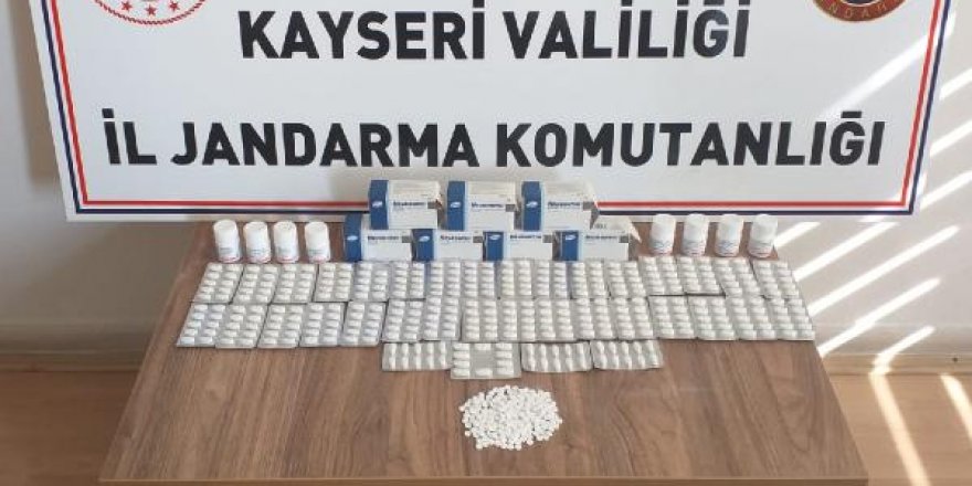 Kayseri'de 1035 uyuşturucu hap ele geçirildi