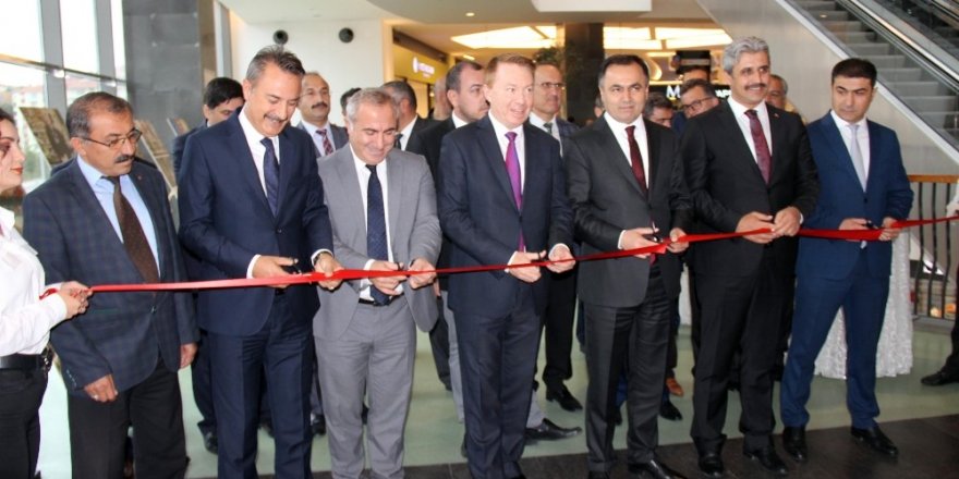 Yozgat’ta "Avustralya’da Türk Kimliğinin ifadeleri" sergisi açıldı