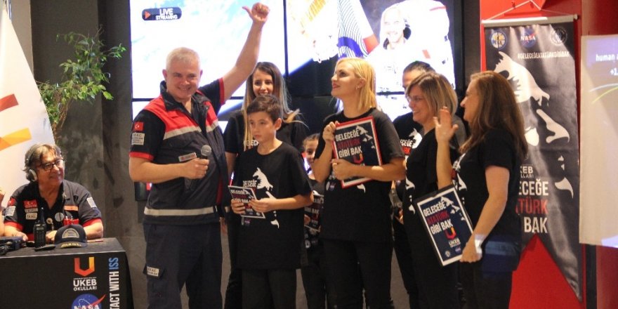 Öğrenciler uzaydaki astronotlarla bağlantı kurdu