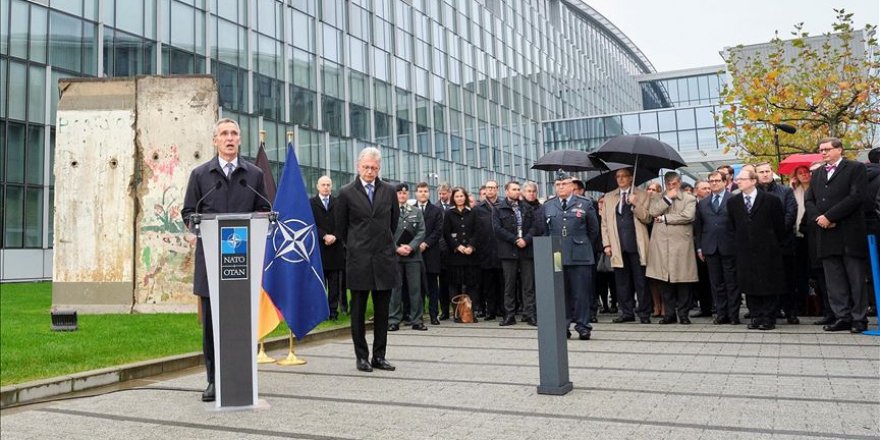 NATO commemorates fall of Berlin Wall