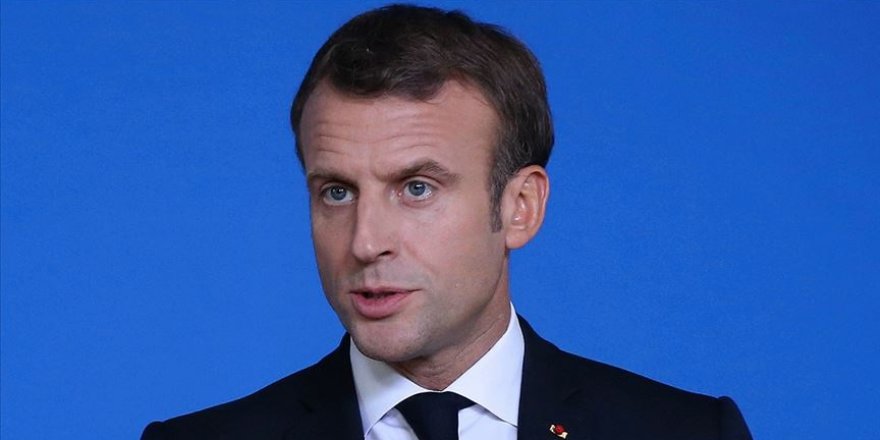 Macron'un bulunduğu yeri sosyal medyada paylaşan gazeteciye gözaltı