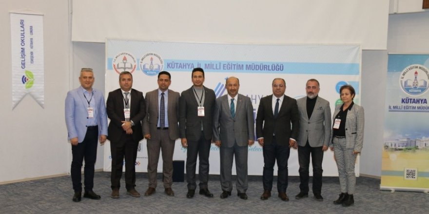 Kütahya’da öğretmenlere ‘Eğitimde Fark oluştur’ konulu seminer