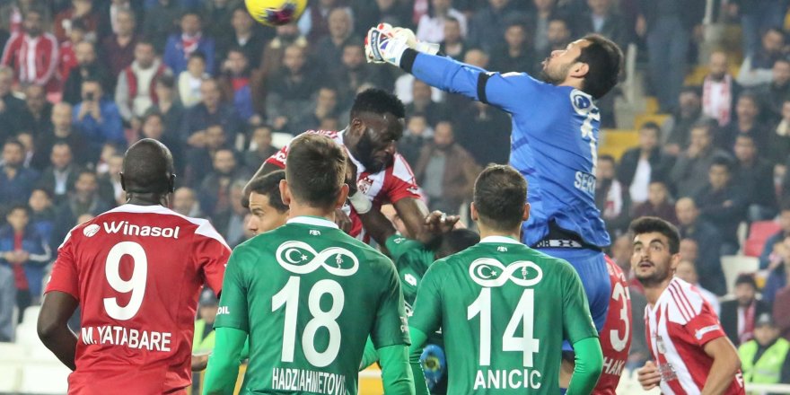 Konyasporlu Serkan Kırıntılı 6.sırada