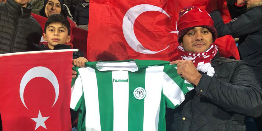 Andorra Stadyumu'nda Konyaspor taraftarı