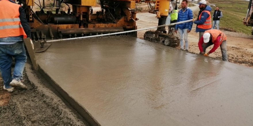 Yaylada havaalanı kalitesinde beton yol yapıldı