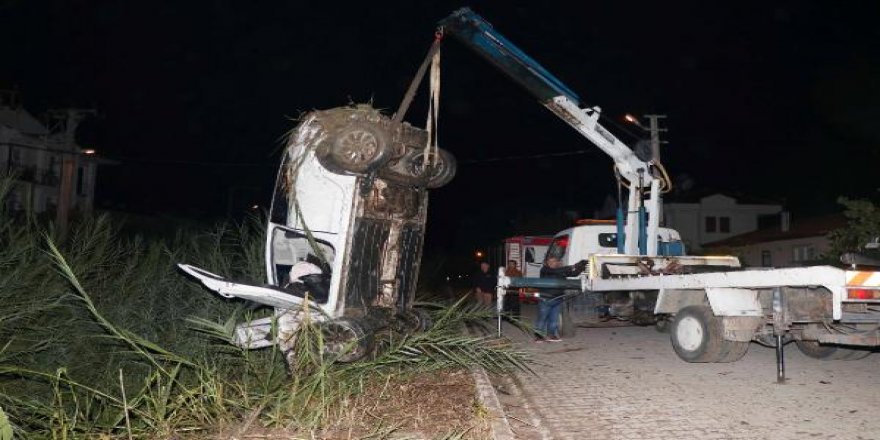 Su tahliye kanalına düşen otomobilin sürücüsü öldü
