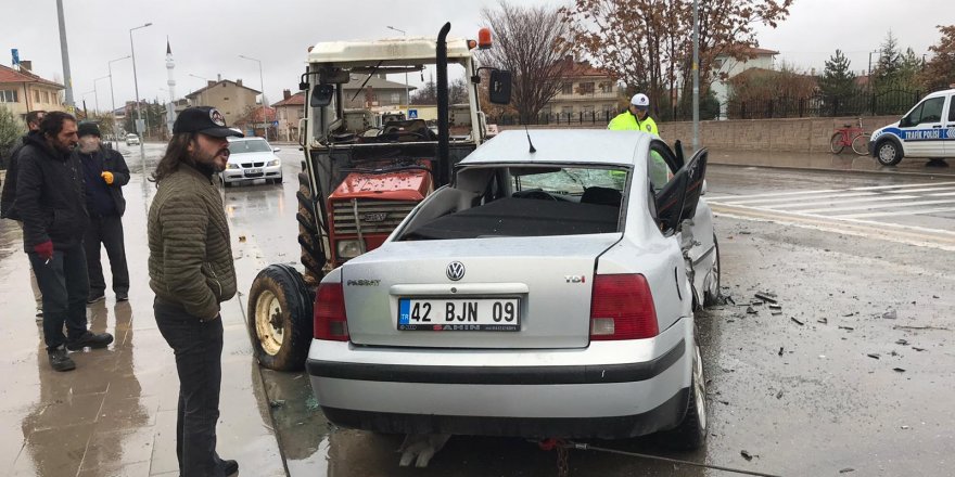 Konya'da zincirleme trafik kazasında 4 kişi yaralandı