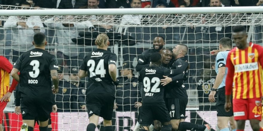Beşiktaş dört dörtlük