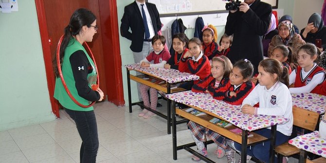 Medeniyet Okulu Tiyatrosu, 31 ilçede öğrencilerle buluşuyor