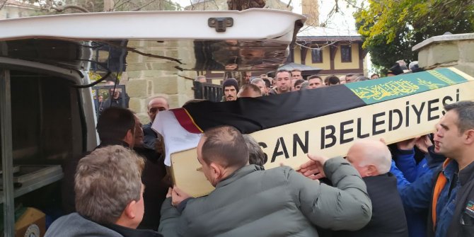 Sulama kanalında cansız bedeni bulunan avukat, son yolculuğuna uğurlandı
