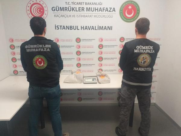 İstanbul Havalimanı'nda 4 kilo 595 gram kokain ele geçirildi