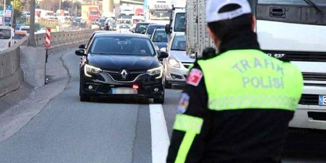 Milletvekillerine kırmızı ışıkta geçme ve çakar hakkı