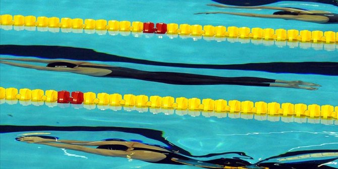 Milli yüzücü Ümitcan Güreş'ten bronz madalya