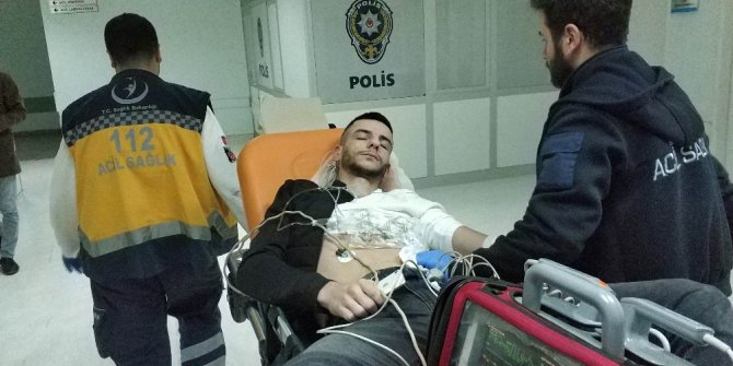 Bıçaklı saldırıya uğrayan genç ağır yaralandı
