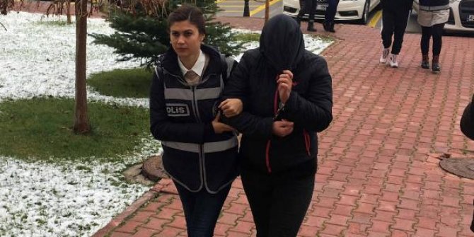 Fuhuş şebekesi, kadınları kendilerine borçlandırıp, çalıştırmış
