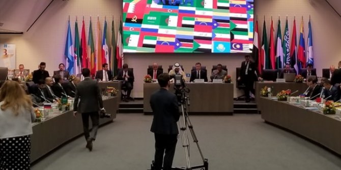 OPEC toplantısında Suudiler şaşırttı, Ruslar kazandı