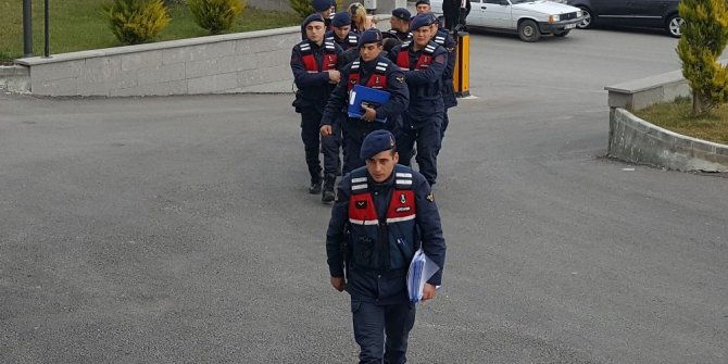 Karaman’da hırsızlık şüphelisi 1’i kadın 4 kişi tutuklandı