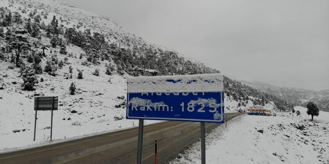 Alacabel mevkisinde kar yağışı etkili oldu
