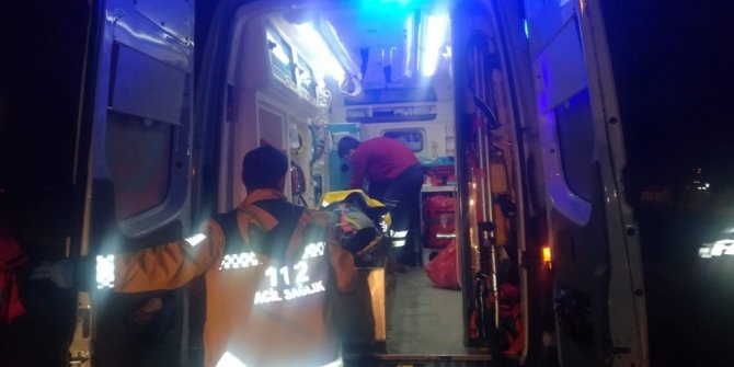 Dereye düşen kadın ekiplerce kurtarıldı