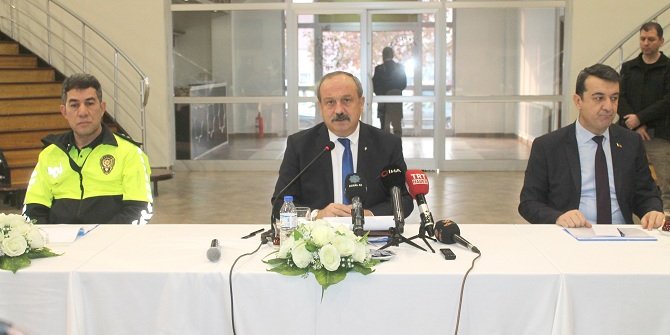 ‘Üç terörle de mücadele ediyoruz’